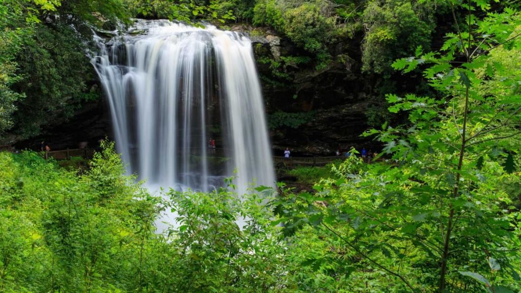 Most Beautiful Waterfalls In The USA