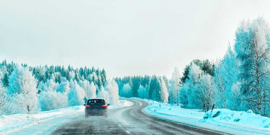 Tools To Carry In Your Car During Winter